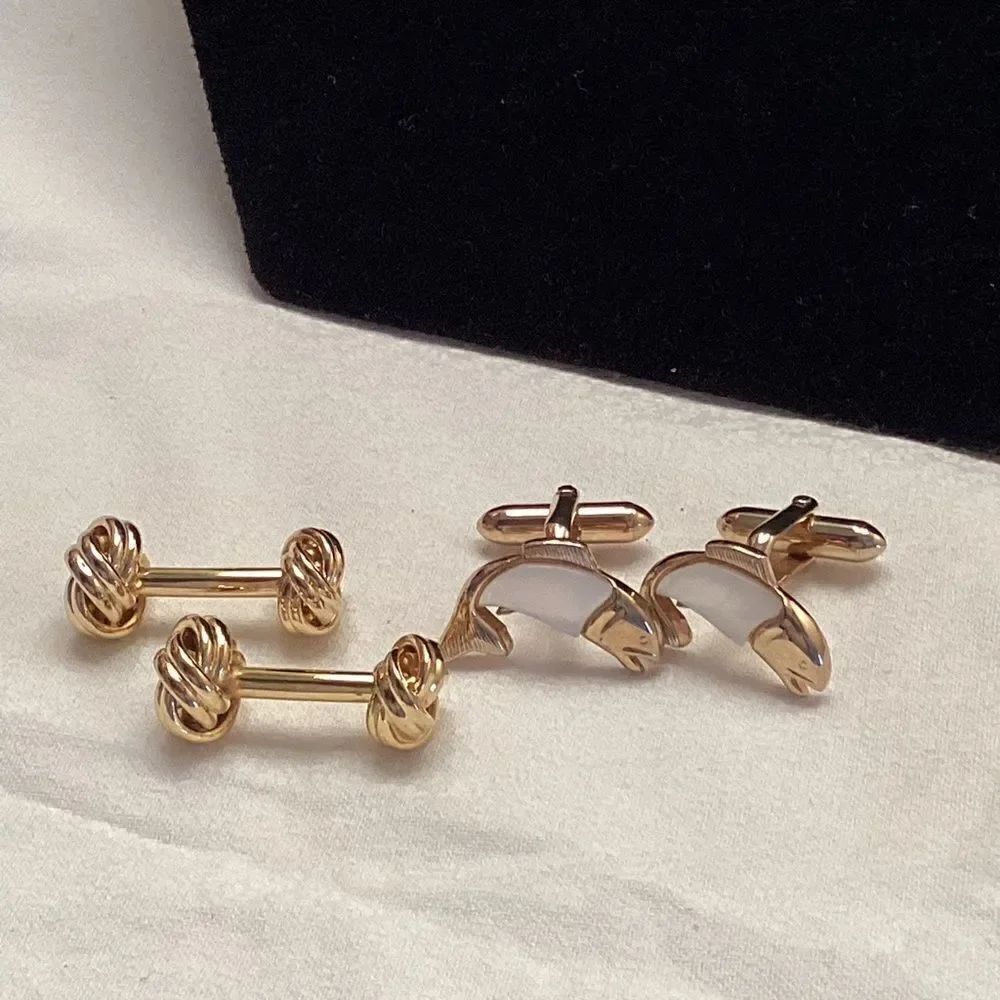 Set of 2 Pair of Cuff Links Goldtone